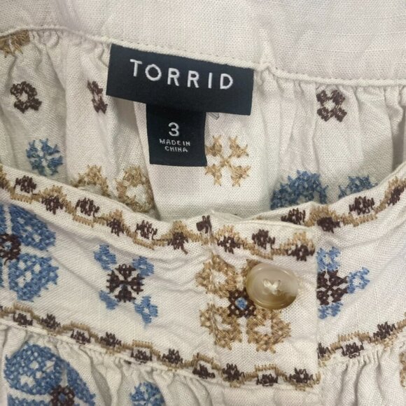 Torrid Linen Blend Embroidered Floral Flutter Sleeve Top - Picture 5 of 13